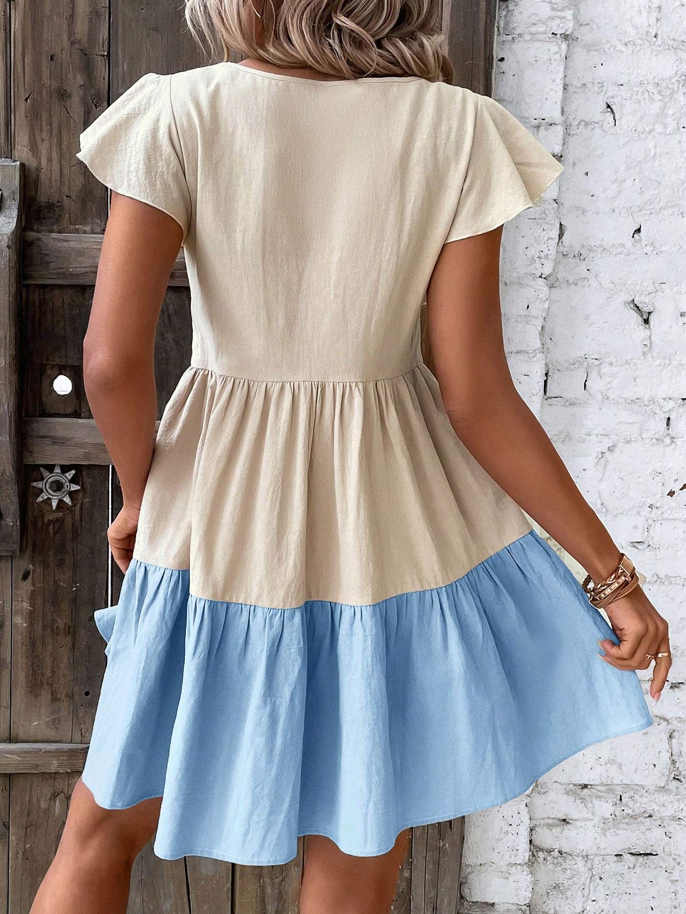 Colorblock Keyhole Neckline Ruffle Hem Smock Dress