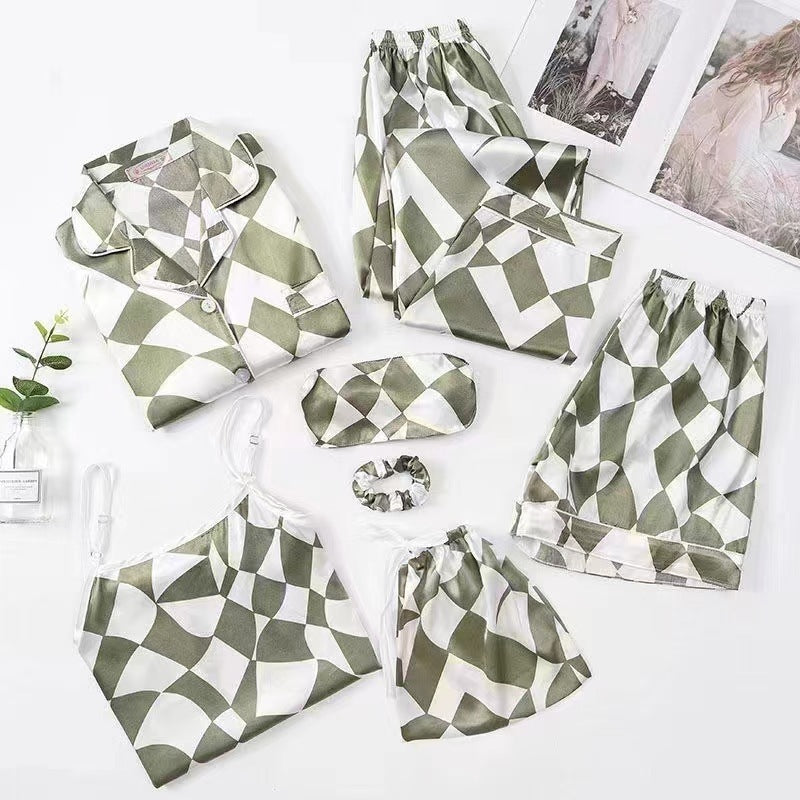 Spring And Autumn Printed Imitated Silk Pajamas Clothing